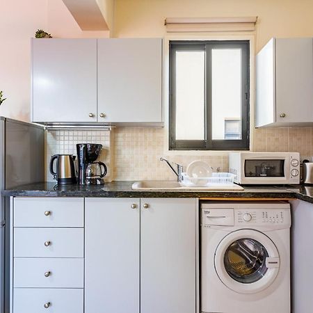 Freya 1-Bedroom Apartment In Larnaca Esterno foto