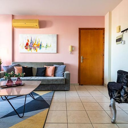 Freya 1-Bedroom Apartment In Larnaca Esterno foto