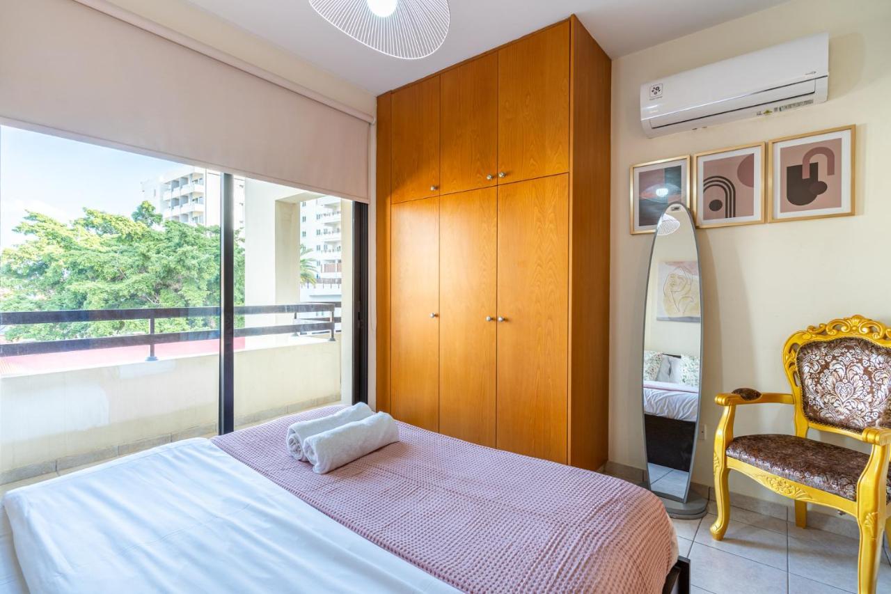 Freya 1-Bedroom Apartment In Larnaca Esterno foto