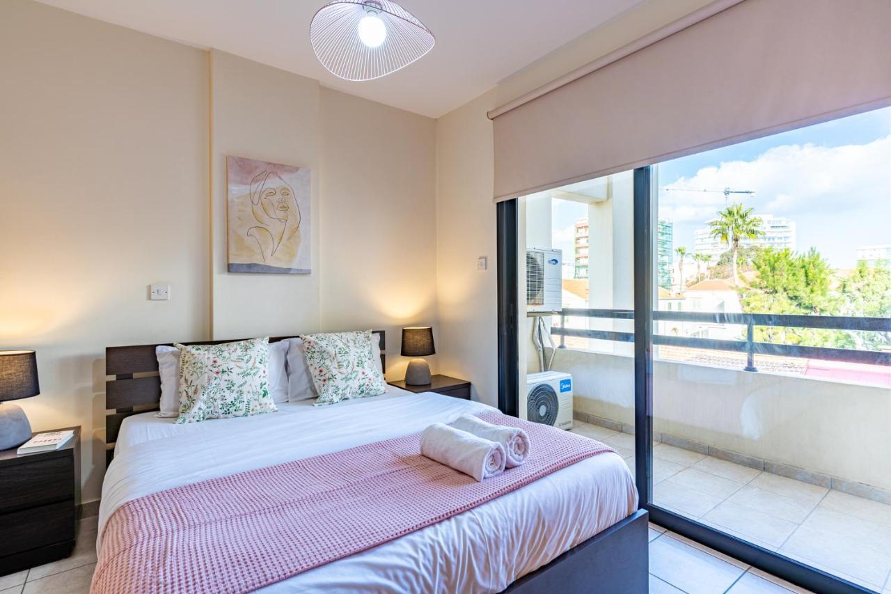 Freya 1-Bedroom Apartment In Larnaca Esterno foto